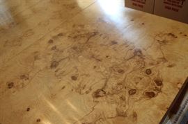 Table has 2 leaves, each 18"

Table is 30"t and 40"w.

With both 18" leaves table is 8'4" long.

Table top is 1 1/4" thick

Solid Oak Parson's Dining Table. Olive oak burl veneer.
Manufactured by Lane Corporation. Excellent overall condition with some minor visible signs of wear. 