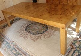 Table has 2 leaves, each 18"

Table is 30"t and 40"w.

With both 18" leaves table is 8'4" long.

Table top is 1 1/4" thick

Solid Oak Parson's Dining Table. Olive oak burl veneer.
Manufactured by Lane Corporation. Excellent overall condition with some minor visible signs of wear. 