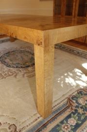 Table has 2 leaves, each 18"

Table is 30"t and 40"w.

With both 18" leaves table is 8'4" long.

Table top is 1 1/4" thick

Solid Oak Parson's Dining Table. Olive oak burl veneer.
Manufactured by Lane Corporation. Excellent overall condition with some minor visible signs of wear. 