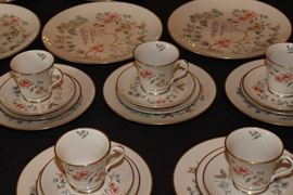  Gorham China Set

Hardly used, no chips or wear. Appears to be 8 five-piece place settings, however 1 dessert plate is missing.

8 dinner plates, 10 1/2" diameter
8 salad plates, 8 1/2" diameter
7 dessert plates, 6 1/4" diameter
8 saucers, 5 3/4" diameter
8 tea cups, 3 1/4"tall, 3 1/2" opening

All patterns match, dinner plates indicate the pattern is "Chinoiserie"
