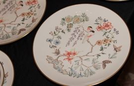  Gorham China Set

Hardly used, no chips or wear. Appears to be 8 five-piece place settings, however 1 dessert plate is missing.

8 dinner plates, 10 1/2" diameter
8 salad plates, 8 1/2" diameter
7 dessert plates, 6 1/4" diameter
8 saucers, 5 3/4" diameter
8 tea cups, 3 1/4"tall, 3 1/2" opening

All patterns match, dinner plates indicate the pattern is "Chinoiserie"