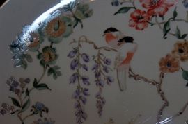  Gorham China Set

Hardly used, no chips or wear. Appears to be 8 five-piece place settings, however 1 dessert plate is missing.

8 dinner plates, 10 1/2" diameter
8 salad plates, 8 1/2" diameter
7 dessert plates, 6 1/4" diameter
8 saucers, 5 3/4" diameter
8 tea cups, 3 1/4"tall, 3 1/2" opening

All patterns match, dinner plates indicate the pattern is "Chinoiserie"