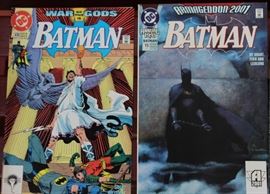DC Comics and Daily Planet Carousel Toy

Comics include:
Batman: Armageddon 2001. Annual 1991.
Batman: Legends of the Dark Knight. Faith. Part two of three. No. 22. September 1991.
Batman: Legends of the Dark Knight. Gothic. Part one of five. No. 6. April 1990.
Batman: Legends of the Dark Knight. Gothic. Part two of five. No. 7. May 1990.
Batman: Legends of the Dark Knight. Gothic. Part four of five. No. 9. July 1990.
Batman: Legends of the Dark Knight. Gothic. Part five of five. No. 10. Auguest 1990.
Batman: Legends of the Dark Knight. Prey. Part one of five. No. 11. September 1990.
And all other issues shown in photos.

Also includes Schylling Superman Classic Carousel - DAILY PLANET Windup Tin Toy. Comics in overall very good condition. Carousel in very good condition. 