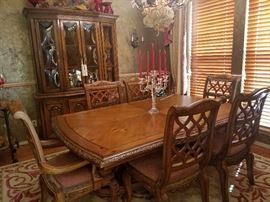 gorgeous dining room table with 8 chairs