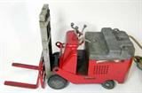 TOWMOTOR 1940'S SALESMAN SAMPLE FORKLIFT