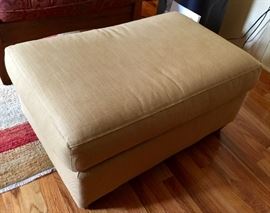 Maize Linen Ottoman (31" x 20" x 15")