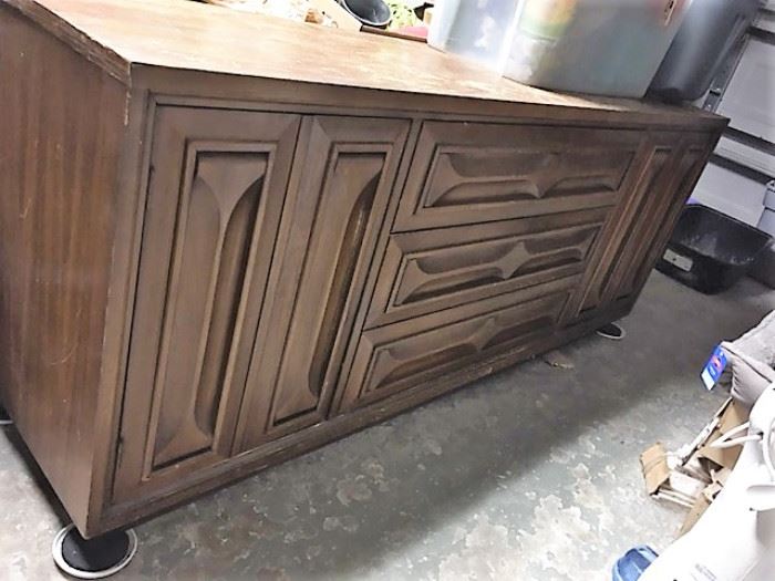 Mid Century dresser in a Dixie likeness 