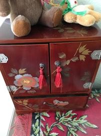 lacquer on wood jewelry box