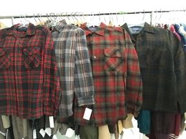 PENDELTON WOOL LUMBERJACK SHIRTS. PLAIDS ALL SOLID MEDIUM