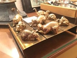 Cat and Mouse tic-tac-toe on brass game board