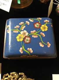 Chinese cloissone box