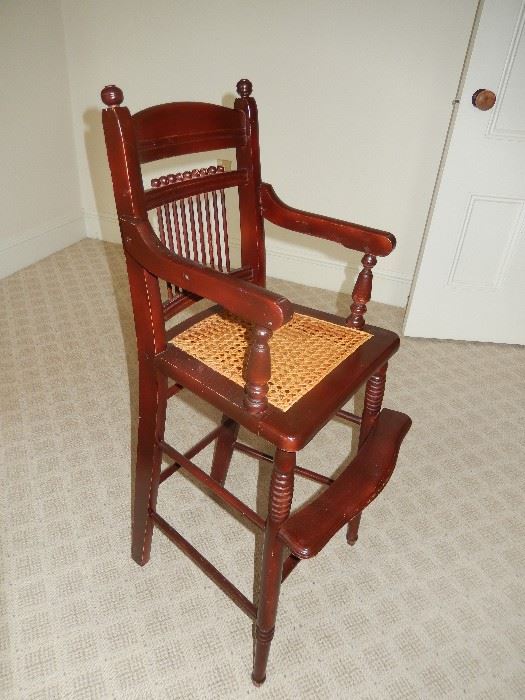 Vintage /Antique charming childs high chair 
