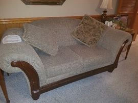 Love seat (modern excellent condition) & 2 reversible pillows included. 