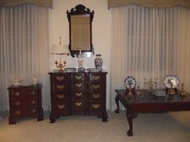 Pennsylvania House small chest, Ethan Allen 'Georgian Court' breakfront four drawer chest with brass pulls, oversize coffee table with ball & claw feet