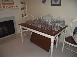 Ethan Allen dining table, one insert & 4 chairs