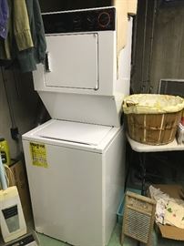 Stacking Washer / Dryer (Works!)
