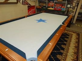Custom "Leisure Bay" Pool Table w/ Dallas Cowboys Star, Tooled Leather Corners & Pockets (Has All Accessories and Cover