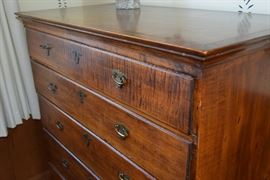 1700's beautiful dresser