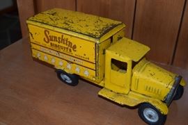 Sunshine Biscuits vintage toy truck