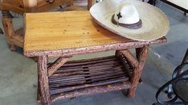 HAND CRAFTED AMISH HICKORY TABLE
