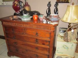 Habersham chest