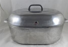 Wagner Ware Sidney-o-Magnalite Roaster