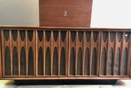 Brasilia Style RCA Mid Century Modern Stereo