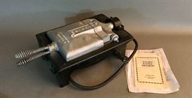 F.S. Carbon industrial cast iron malted waffle maker