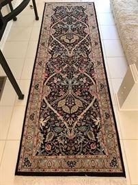 Beautiful wool runner 101" x 31"