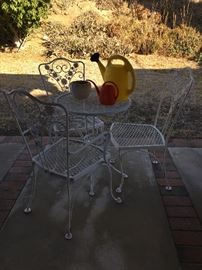 Vintage painted iron patio set!