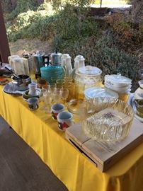 Vintage housewares all in really good condition!