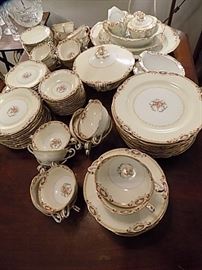 Noritake Large Dinner Set