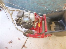 Hinda 4.0 HP Tru-Cut Front Bag Lawnmower