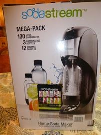 Soda Stream Model Dynamo LX   NEW in Box