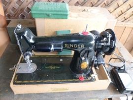 Singer Sewing Machine