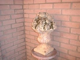 Concrete urn w/fruit