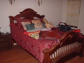 Queen size bed