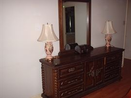 Double dresser and mirror; pair antique lamps