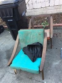 Set of 4 60s chairs to restore