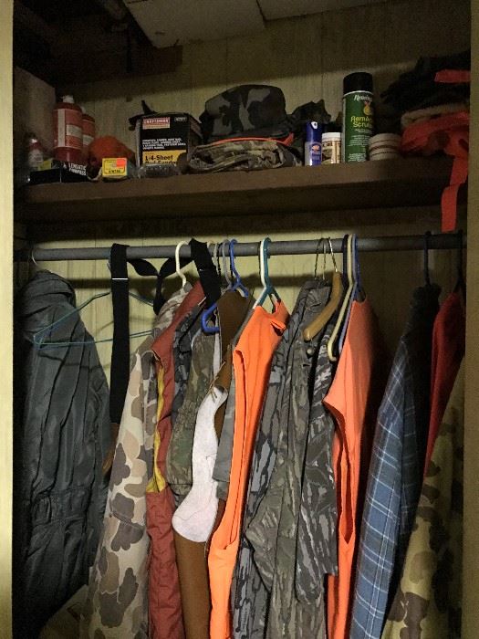Camouflage hunting gears