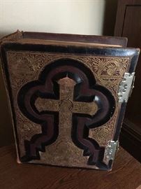 Holy Bible 1890's Rare find Leather bound, with family notes, Metal clasps