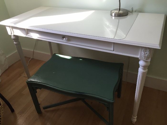 White Desk/vanity