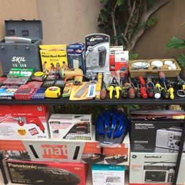 More tools, if you see duplicates in photos it is because there are more, no item is photographed twice, note new boom boxes in box, Grundig, etc.
