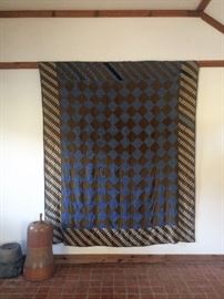 Antique quilt, ca. late 1800s, Val Cushing stoneware floor jar