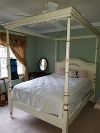 beautiful canopy full size 4 poster bed - $250 with mattress and box spring
