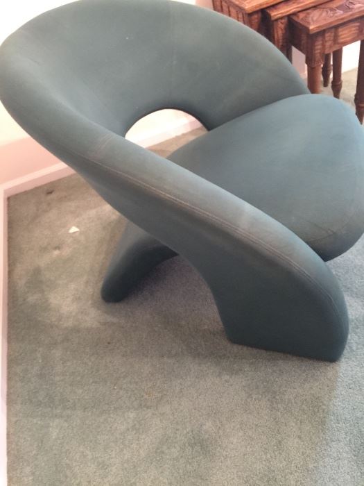 Great modern style chair
