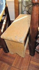 Salmon paint small bench.