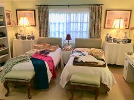 Upholstered Benches, Linens, Lamps, Porcelains, Framed Posters, Permanent Botanicals