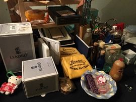 Collectibles & vintage smalls. 