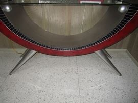 FOYER TABLE BY ART MAXX